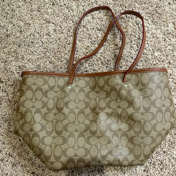 Coach Purse - Picture 2 of 4